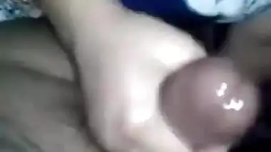 Desi dick massage with the happy ending