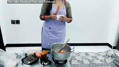 Pakistani Village Wife Fucked In Kitchen While She Is Cooking With Clear Hindi Audio