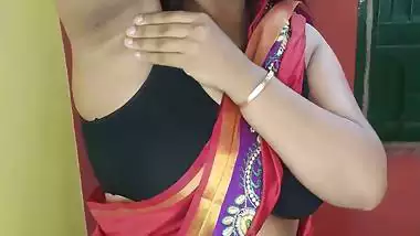 Patna lady shows her big boobs and desi pussy in MMS