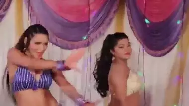 Desi Aunties 3Some Sexy Dance