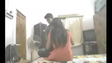 Gamdani Gori Sex - Desi college girl hidden cam home sex with lover indian sex video