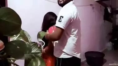 Sexy Desi Bhabhi Fucked With Dewar