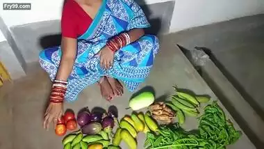 Indian Vegetables Selling Girl Hard Public Sex With Uncle