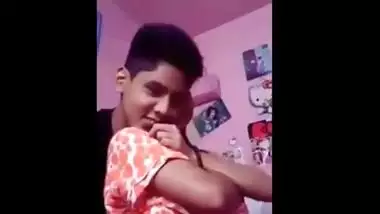 Chhota Chhota Ladki Ka Sex Video Seal Wala - Xxx desi teen getting naughty with each other in her bedroom indian sex  video