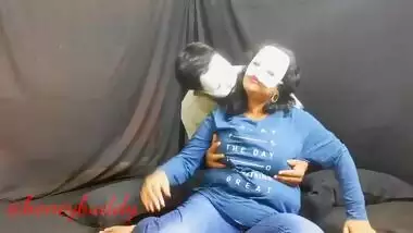 Lonely Indian Wife Got Fucked by Husband’s Colleague