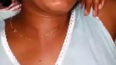 SriLankan couple night sex video to ignite your sex mood