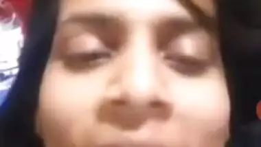 Indian girl showing boobs on video call