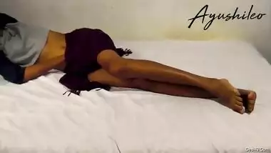 Exclusive- Sri Lankan Girl Pussy Licking And Hard Fucked By Lover