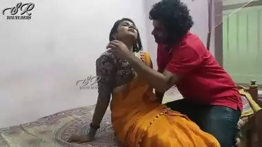 Vaishnavi – Saree Romance With Feet Romance