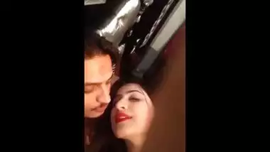 Sexy Punjabi girl friend big boobs squeezed mms