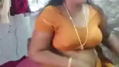 Xxbvv - Desi aunty showing her boobs indian sex video