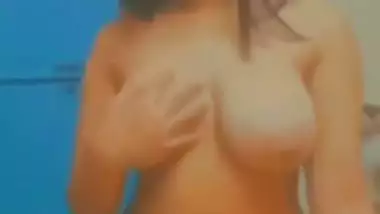 Milk tanker Desi girl nude pussy viral fingering