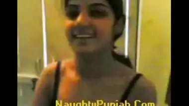 Bhabhi Gets Rammed