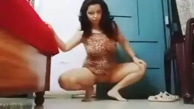 Sexy Bhabhi Nude Dance