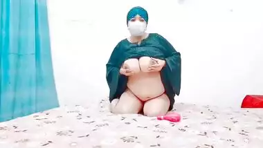 Indian Muslim Aunty Sex With Toy In Doggystyle