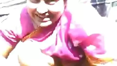 desi bhabhi in saree showing pussy