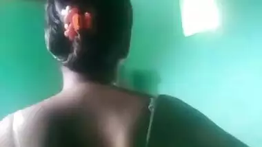 Cute Indian Girl Showing Her Boobs And Pussy on Video cal