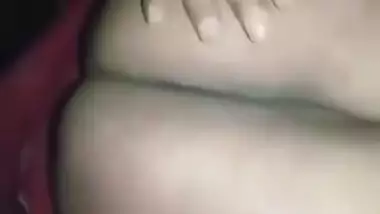 Today Exclusive- Village Bhabhi Showing Her Pussy And Ass