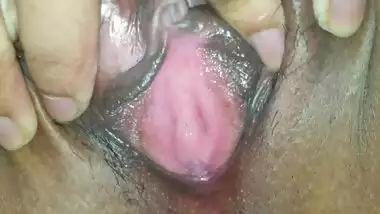 desi wife showing her pussy to her ex-husband to record