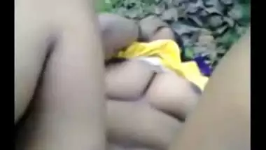 South Indian telegu village bhabhi outdoor hard fucked by local guy