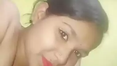 Desi hot bhabhi sucking hubby fick