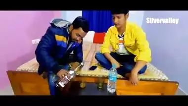 Tamulxnxx Xnxx - Desi girl drinks with friends her 1st threesome experience unexpected  moment indian sex video