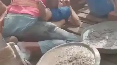 Bihari sex video of a Patna girl getting fucked by a mason