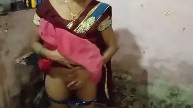 Indian girl in a saree has quick sex with devar