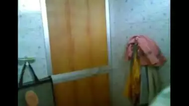 South Indian Aunty Bath New Videos