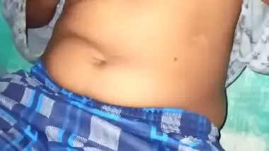 Rani Xxx Hot Video Apne Pyaas Ko Bujhane Ke Liye Apna Boobs Dabana Pda Hot Video