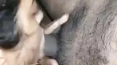 Skilled Bhabhi takes cum in her mouth after giving nice XXX blowjob