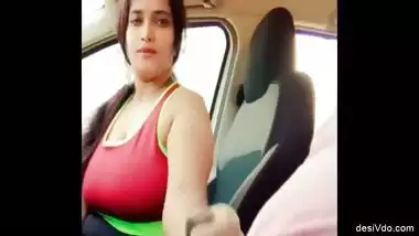 Super Cute Aunty Play in Car