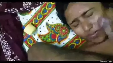 Hubby cum on his bengali wife’s face after the fucking