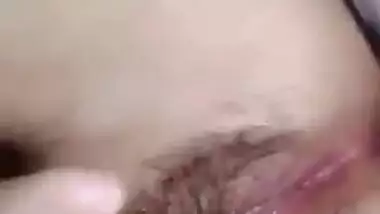 Beautiful girl cumming