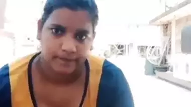 Desi girl showing hanging boobs to bf over video call