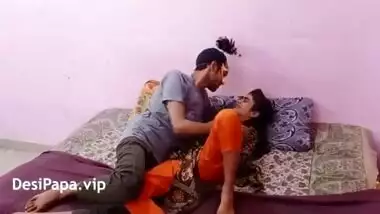 Young Sexy Indian Girl First Time Sex Defloration