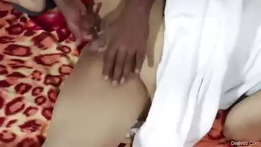 Indian wife pussy fingering with moaning