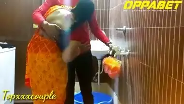 Desi XXX bhabhi Fucked By Plumber.