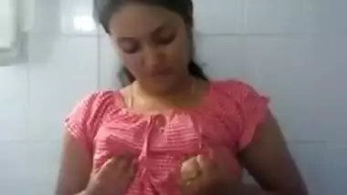 Cute Girl Making Her Bf's cock hard Whatsapp Video