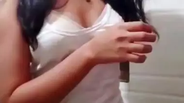 Cute Desi Girl Showing Her Boobs