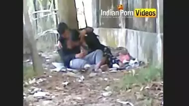 Outdoor blowjob mms of desi girls with lover