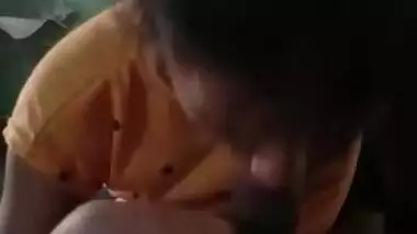 Desi girl sucking lover cock