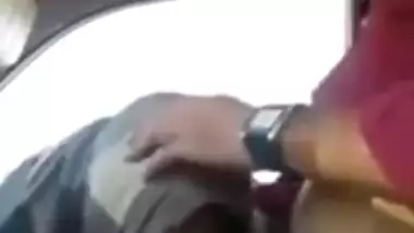 Hot Pakistani Aunty Enjoying Sex In Car