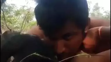 Xxx Bur Se Mal Girne Wali Bf Video - Desi lover outdoor sex in the middle of deserted land indian sex video