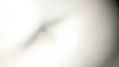 College Desi XXX girl showing her sweet pink pussy on camera