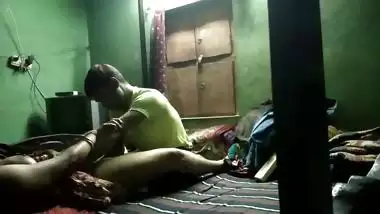 Homemade desi couple sex in viral missionary