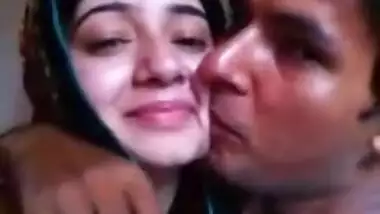 Super Hot Paki GF Smooch n Kiss & Boob Press by BF wid Urdu Audio