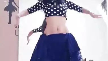 cute sensual naval dance by sexy desi babe