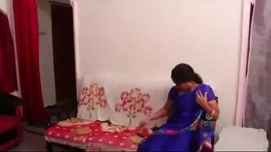 Aged bhabhi enjoying foreplay in Bollywood clip scene