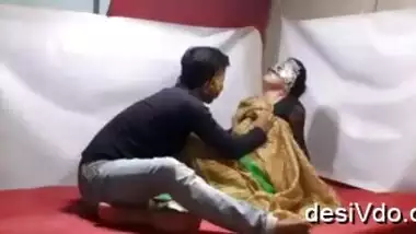 cute janu bhabhi in saree home made mms